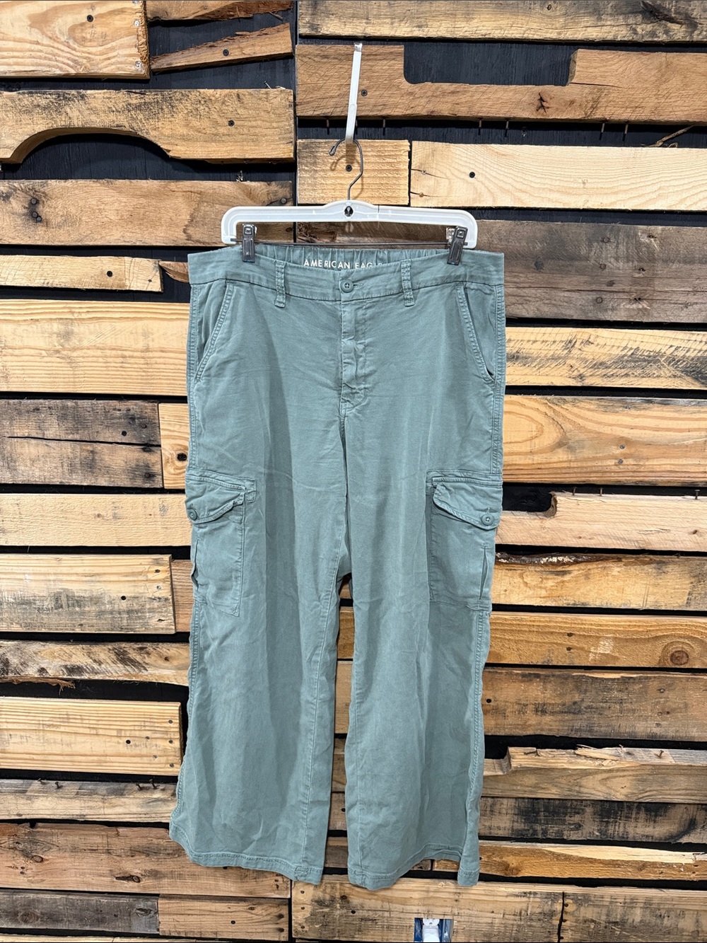 American Eagle Mid Rise Baggy Wide Leg Sage Green Cargo Utility Pants Size 12